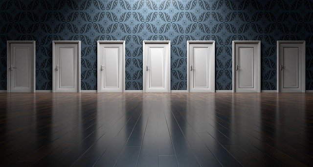 Comment isoler une porte : les 7 meilleures façons d'y arriver